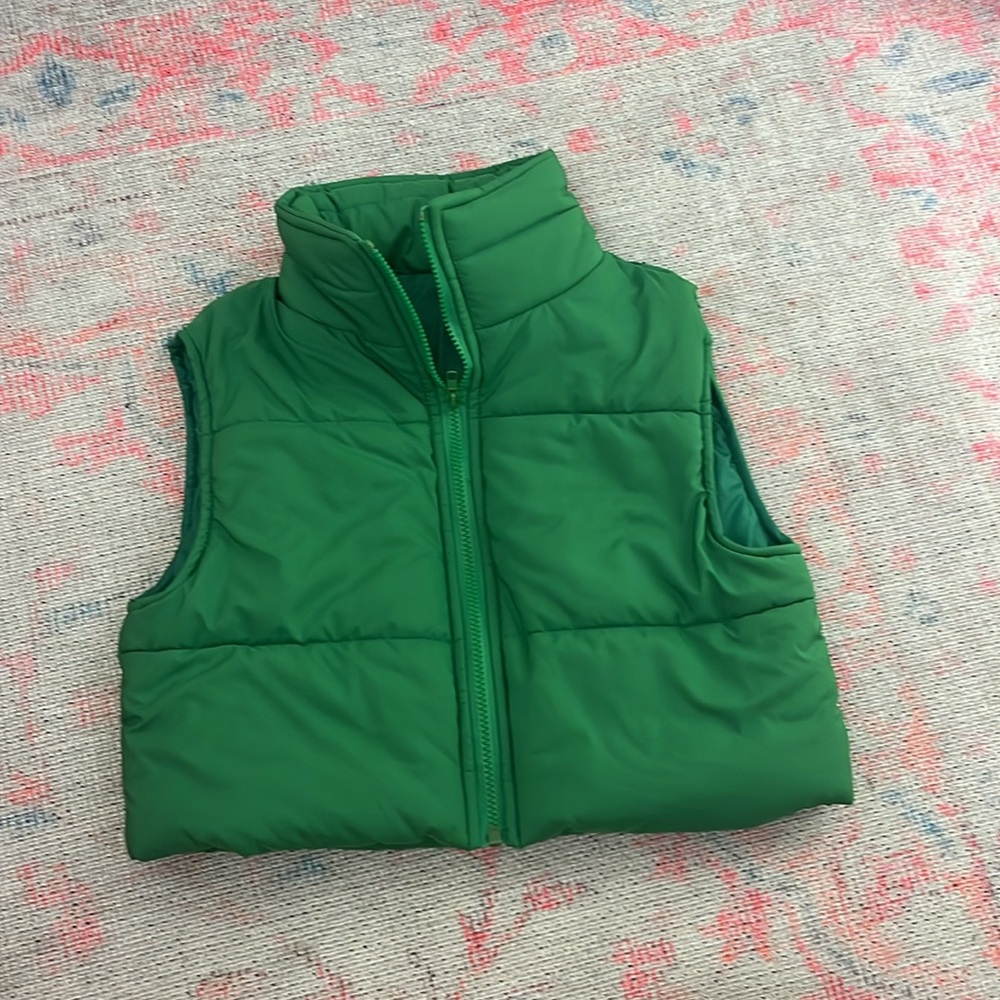green puffer vest size xs